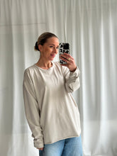 Afbeelding in Gallery-weergave laden, LOUWI LONGSLEEVE - Sand
