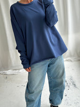 Afbeelding in Gallery-weergave laden, LOUWI LONGSLEEVE - Denim blue
