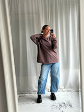 Afbeelding in Gallery-weergave laden, LOUWI LONGSLEEVE - Taupe
