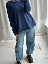 Afbeelding in Gallery-weergave laden, LOUWI LONGSLEEVE - Denim blue
