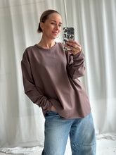 Afbeelding in Gallery-weergave laden, LOUWI LONGSLEEVE - Taupe
