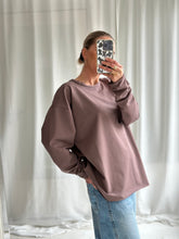 Afbeelding in Gallery-weergave laden, LOUWI LONGSLEEVE - Taupe
