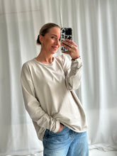 Afbeelding in Gallery-weergave laden, LOUWI LONGSLEEVE - Sand
